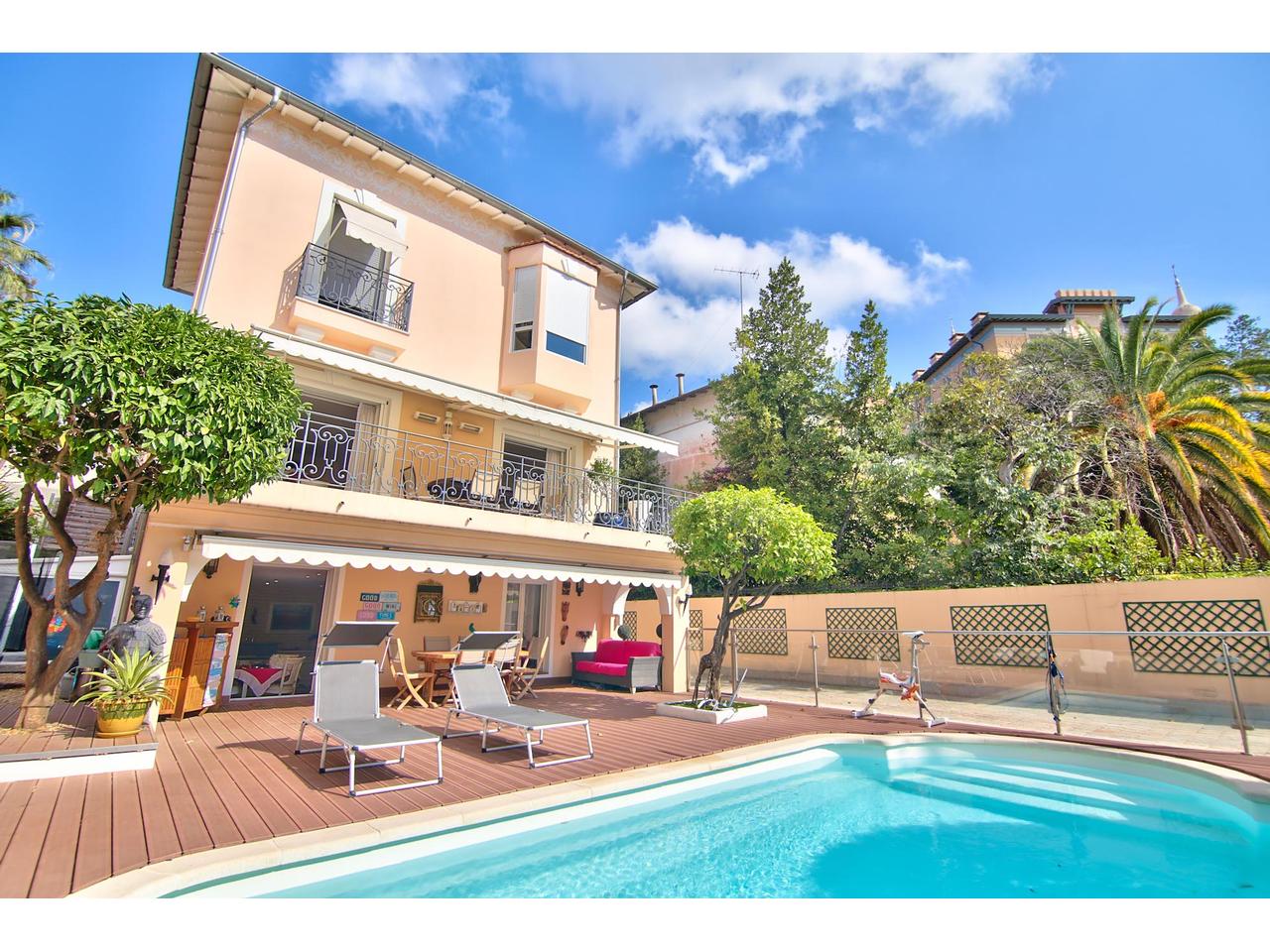 Vendre villa 5 pieces avec piscine Nice.jpg