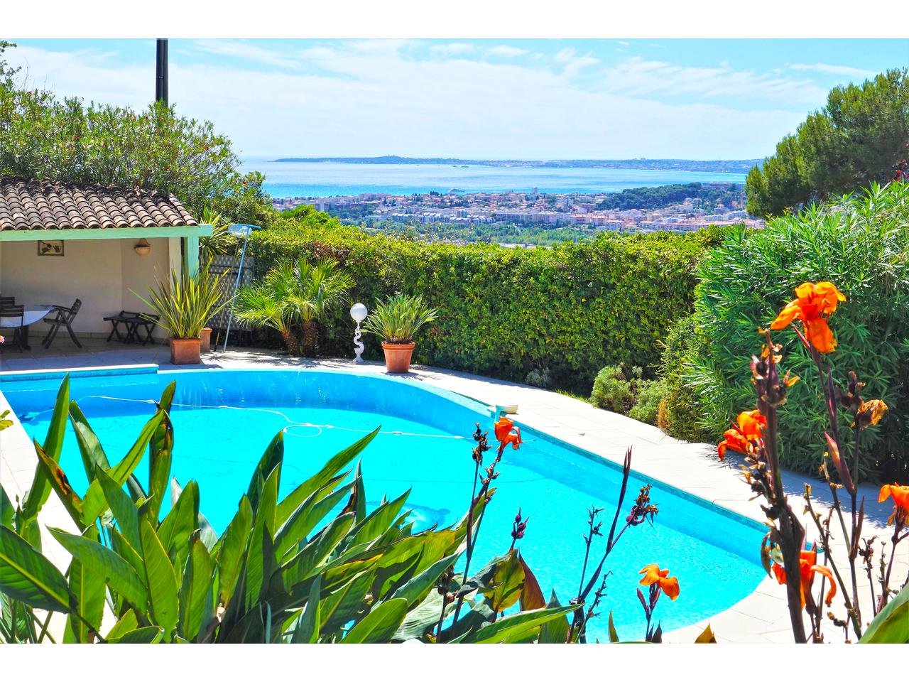 PISCINE1.jpg
