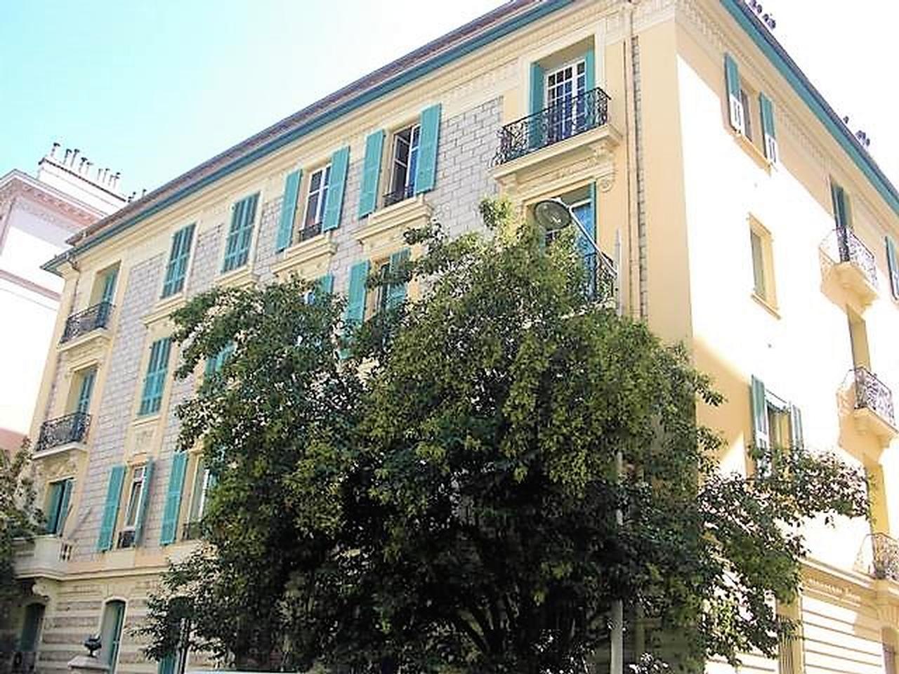 IMMEUBLE
